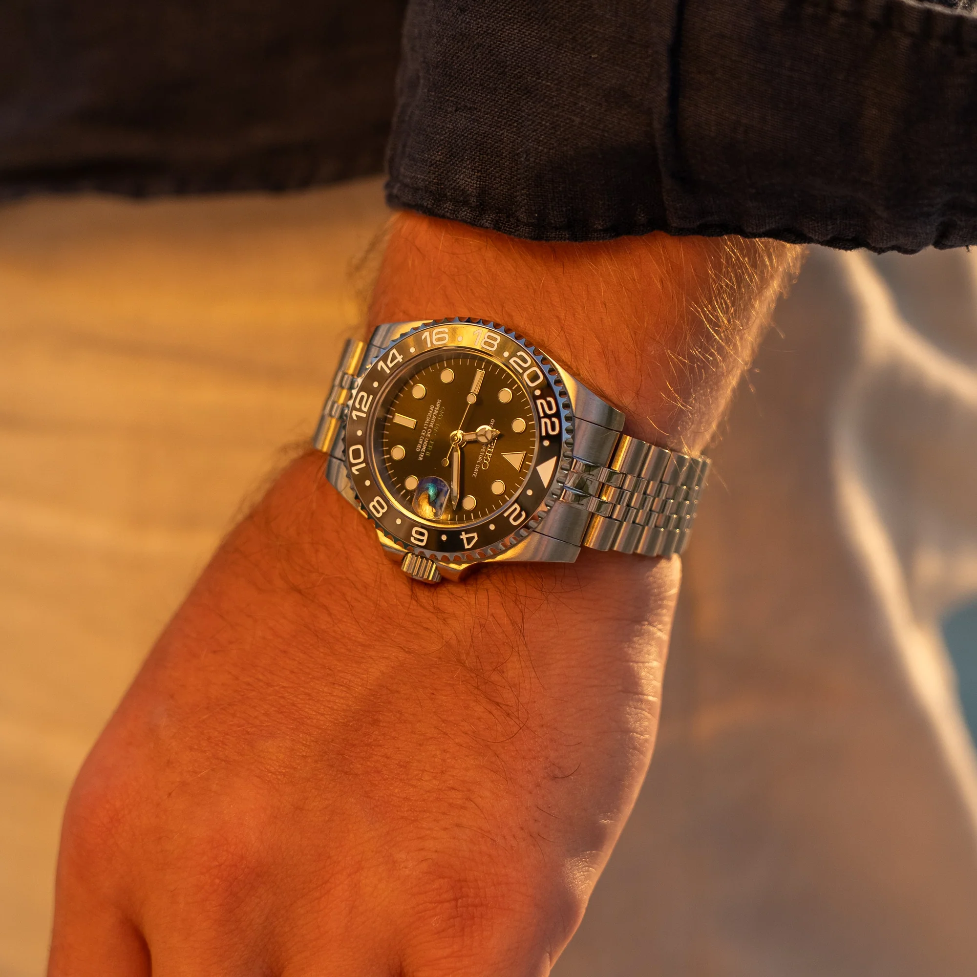 GMeiko︱Bruce Wayne